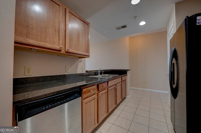 3040 Peachtree Rd NW Unit 813