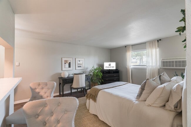 Photo - The Grand 1501