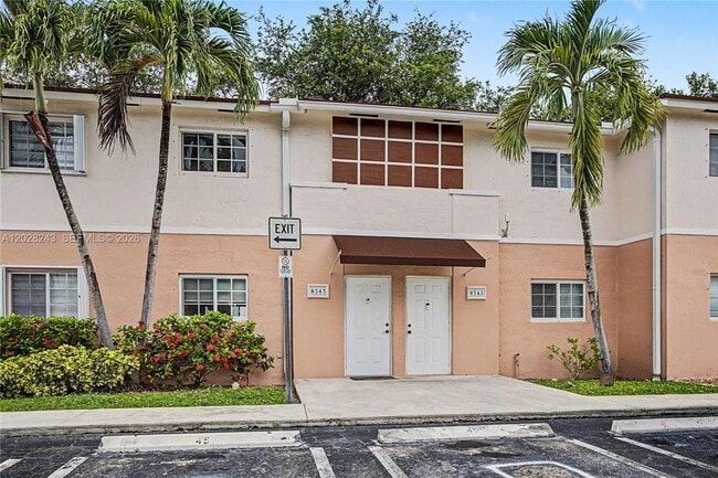Building Photo - 8545 SW 109th Ave