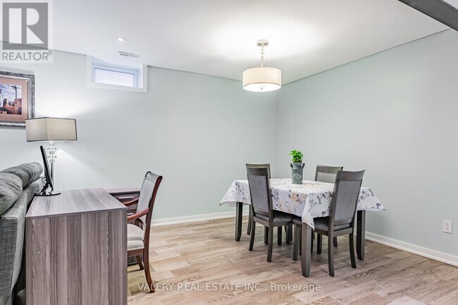 Photo - 110 Strathnairn Ave