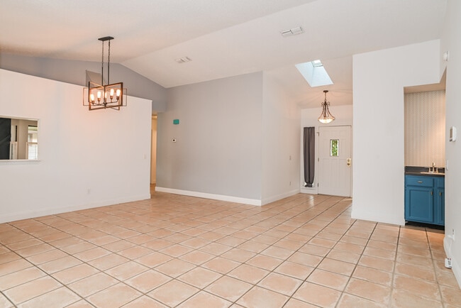 Photo - 1728 Indian Springs Dr