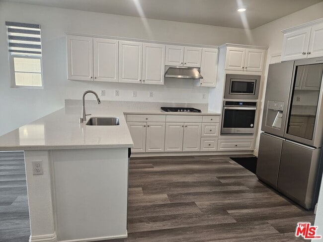 Photo - 1671 Yarrow Pl