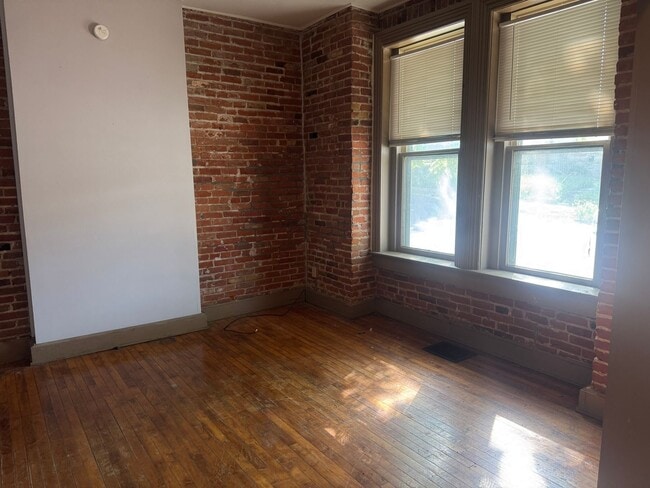 301 S 13th St Unidad 301 S 13th St. St. Joseph, MO 64501