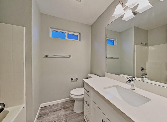 Photo - Vintage Y Condominiums