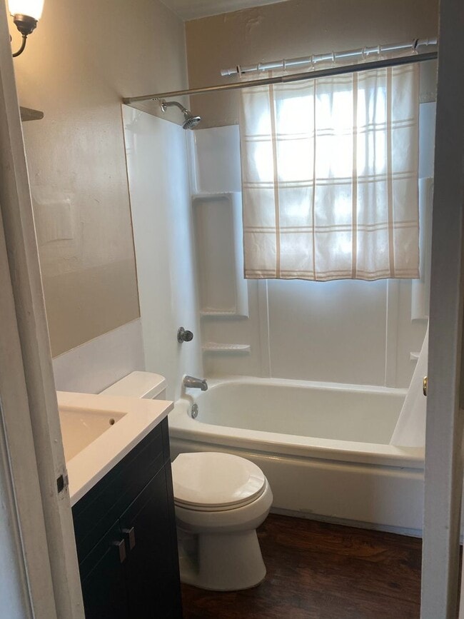 Photo - r423LBP Unit #10