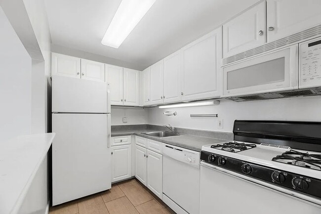 Photo - 152 Ludlow St Unit PHD