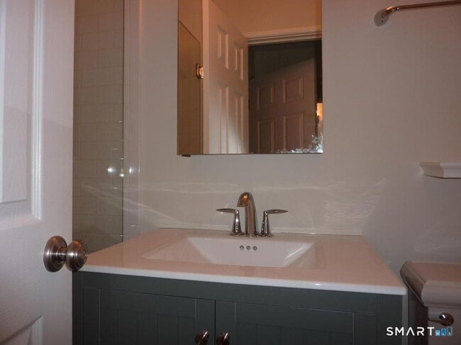 Photo - 62 Heritage Hill Rd Unit APT C