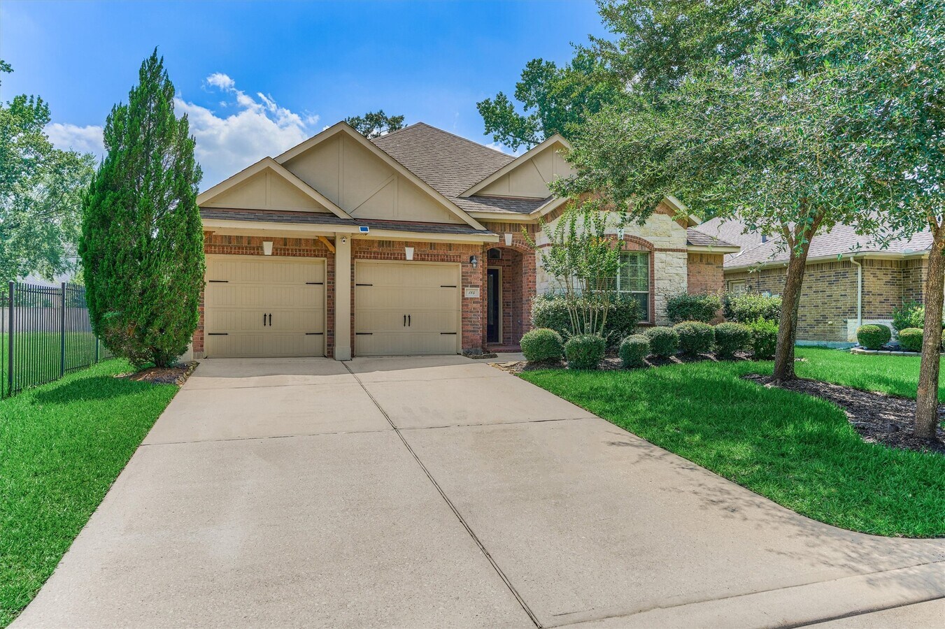 Photo - 184 W Heritage Mill Cir