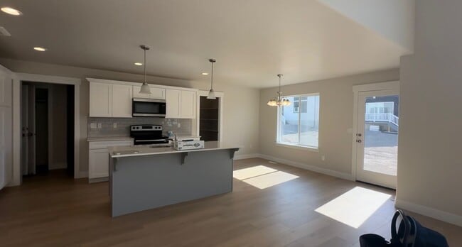 Photo - 13646 S Watts Ln