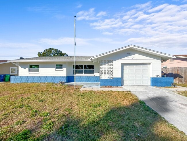 Building Photo - 9814 110th Ln N Unit B