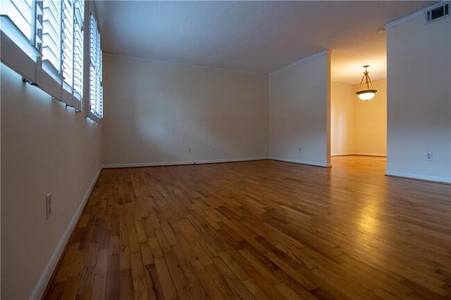 Photo - 1612 Briarcliff Rd NE