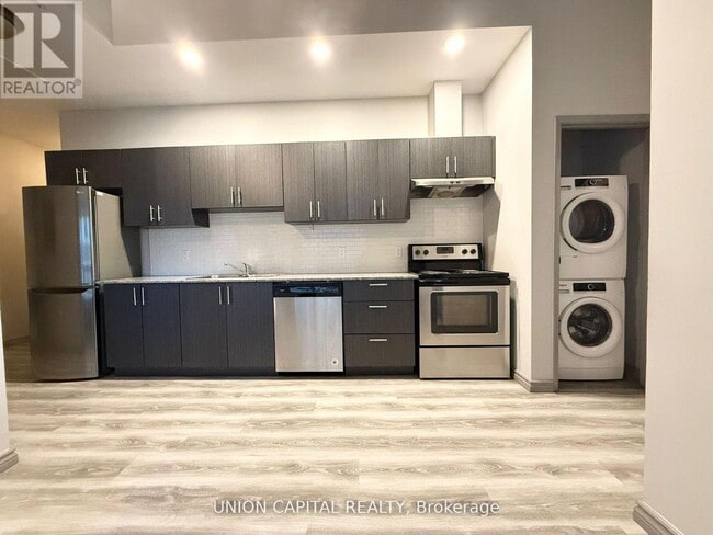 Photo - 275 Larch St Unit F101
