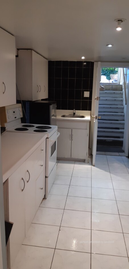 Photo - BLOOR WEST VILLAGE/HIGH PARK AREA Unit Lower