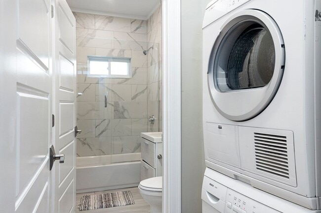 Photo - 14 Stickney Ave Unidad 1