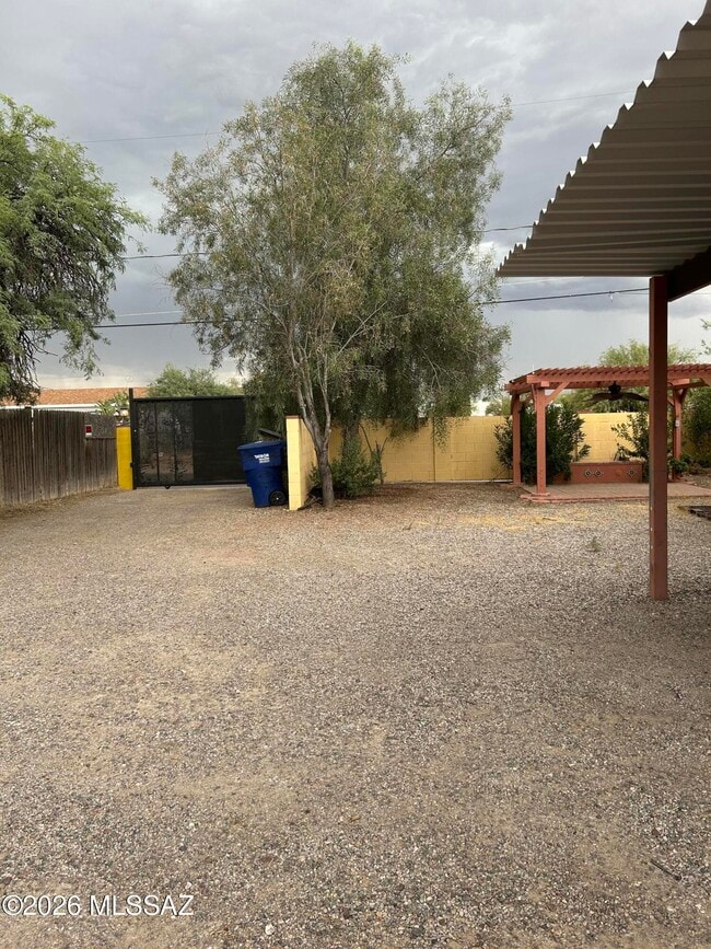 Photo - 532 W Simmons Rd