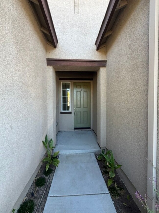 Photo - 362 Olivadi Way