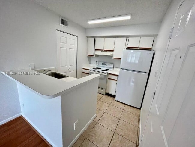 Photo - 540 S Park Rd Unidad 212-9