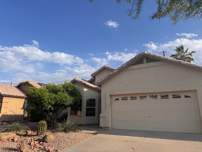 Photo - 979 E Brentrup Dr