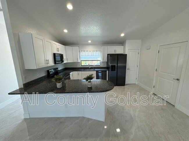 Photo - 10743 Kearsarge Cir