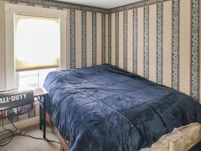 Photo - 178 Meriden Rd