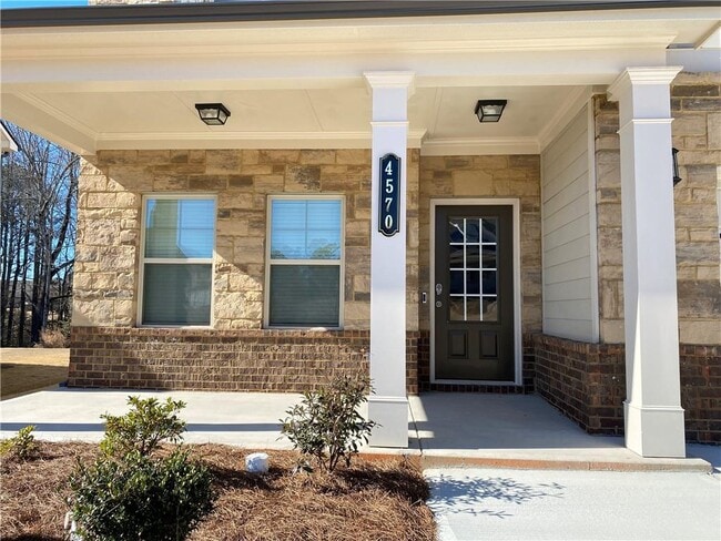 Photo - 4570 Silver Oak Dr SW