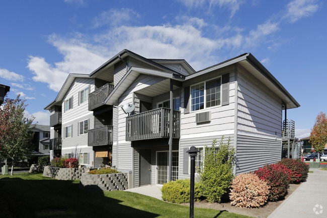 StoneBriar Apartments