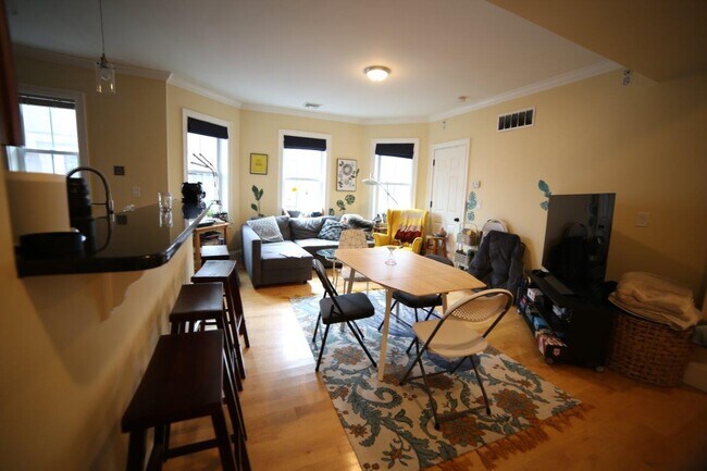 Photo - 15 Orchard St