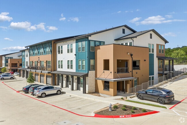 Building Photo - Loyola Junction