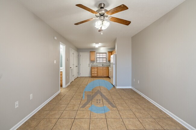 Photo - 2022 Erbach St