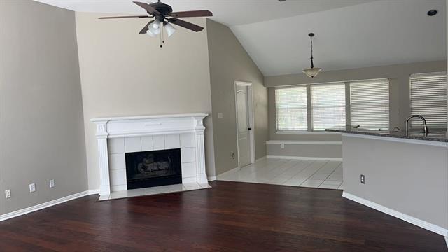 Photo - 4645 Wales Dr