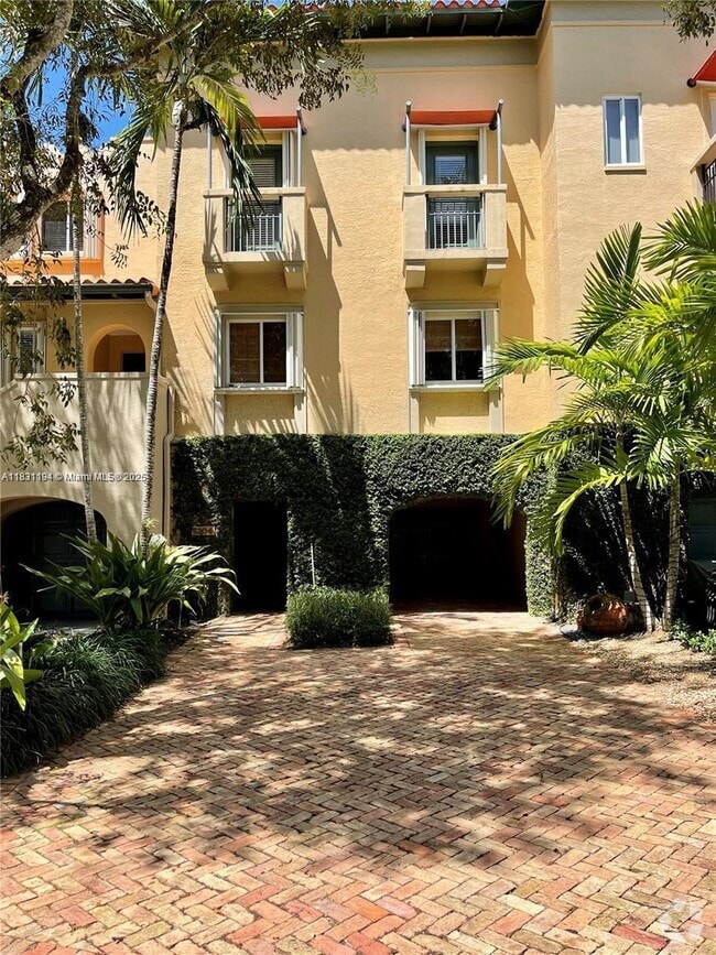 Building Photo - 6204 Paradise Point Dr Rental