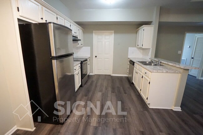 Photo - 112 Timberleaf Cir