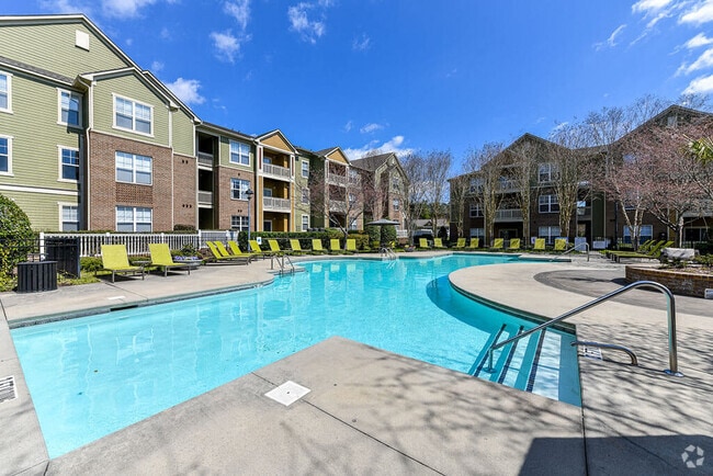 Building Photo - Alden Place at South Square Rental