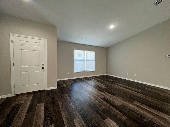 Photo - Lovely 3 Bedroom, 2 Bathroom Home in Ocala!!!