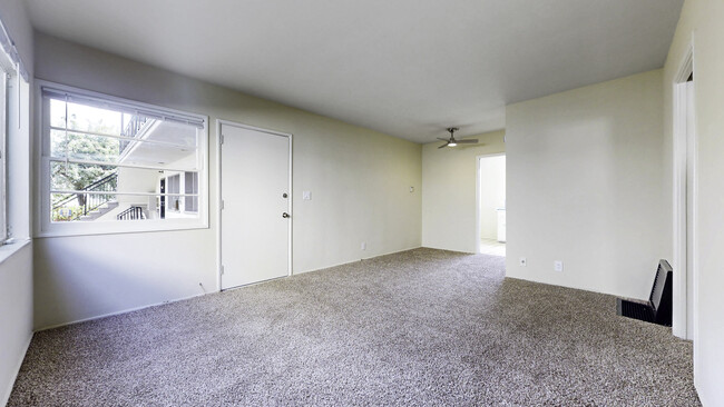 Photo - 735 Worcester Ave Apartments Unit 3