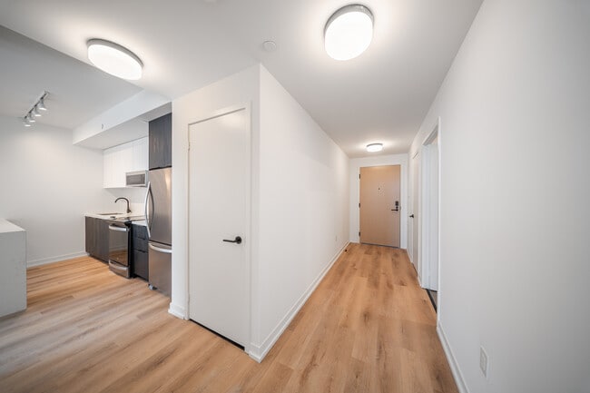 Photo - 5 York Garden Wy