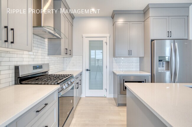 Photo - BRAND NEW 4 BEDS/ 2.5 BATHS HOUSE IN THE COMMUNITY OF SETON