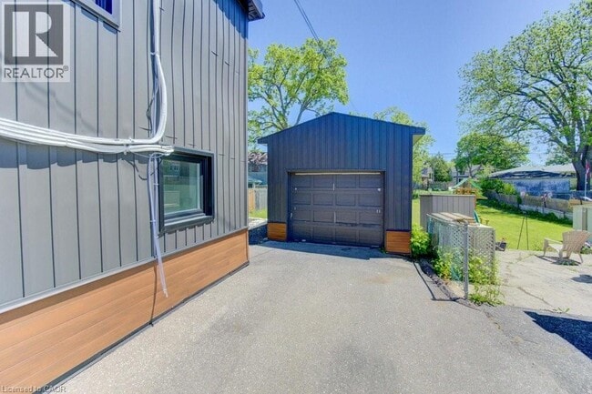 Photo - 11 Davidson St