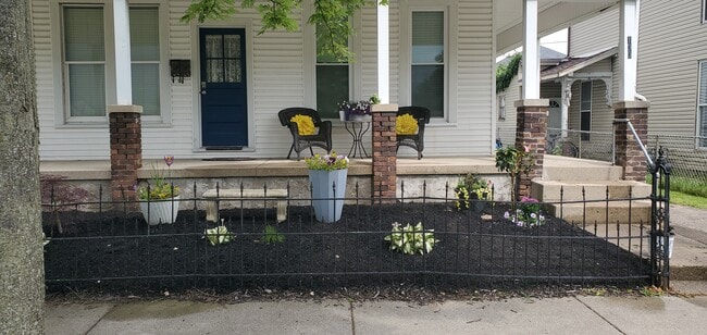 Front Porch Entrance - 131 S 7th St Unit 131 Up