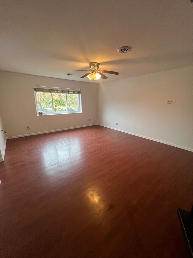 Photo - 5533 Southwest Ave Unit 5533 Southwest #2F