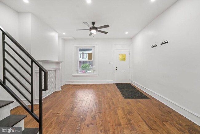Building Photo - 5527 Catharine St