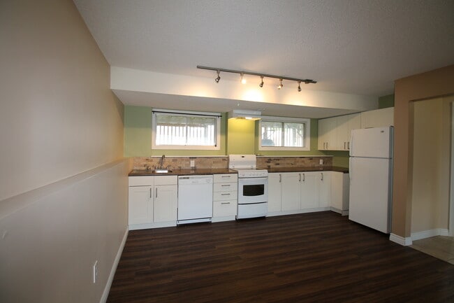 Building Photo - 4104-4119 19 Ave NW