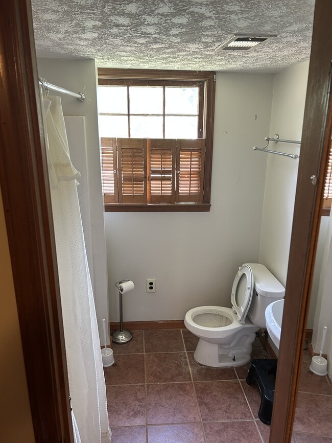 Photo - 1973 Wood Valley Rd