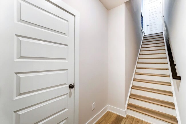 Photo - 3 Bedroom Townhome minutes from South End!