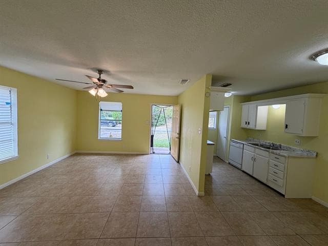 Photo - 2205 Interurban Blvd