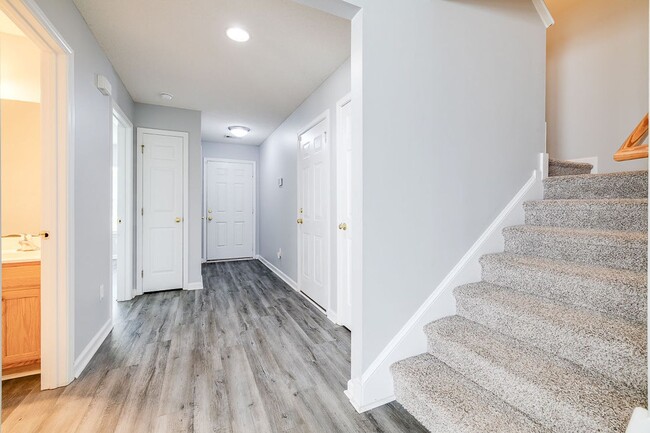 328 Winchester Dr
