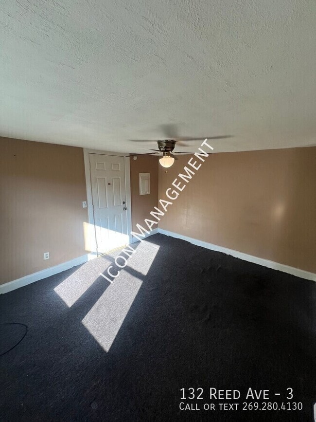 Photo - 132 Reed St Unit 3