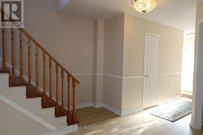 Photo - 10 Hudson Dr