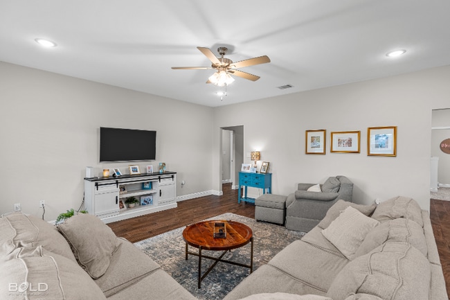 Photo - 1071 BAYOU BAY COURT