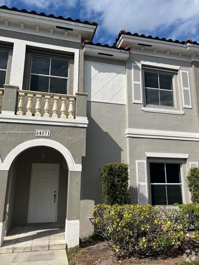 Building Photo - 14071 SW 49th St Rental